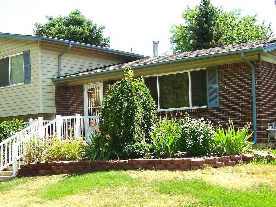 1st image of 1976 S Linden Ct