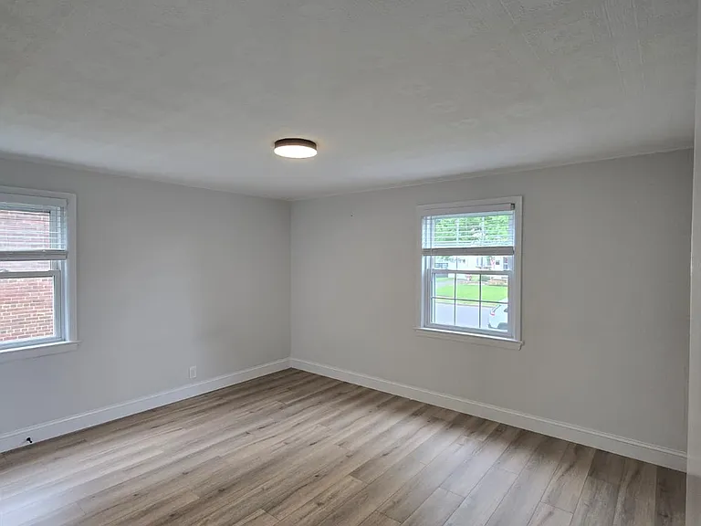 613 Willow Ave #1 — Photo 6