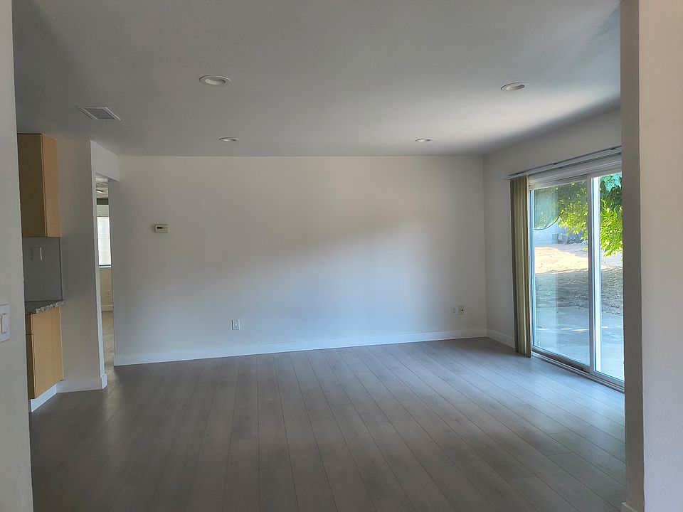 1st image of 2830 Cochise Ct #A