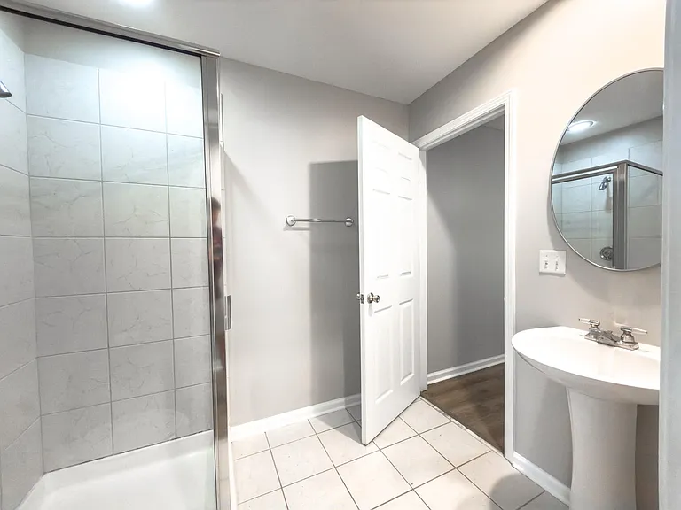 4841 Habersham Ln — Photo 4