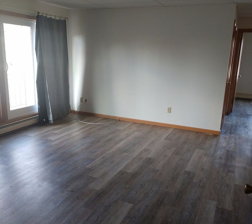 555 Central Ave S Apartment Rentals Milaca, MN Zillow