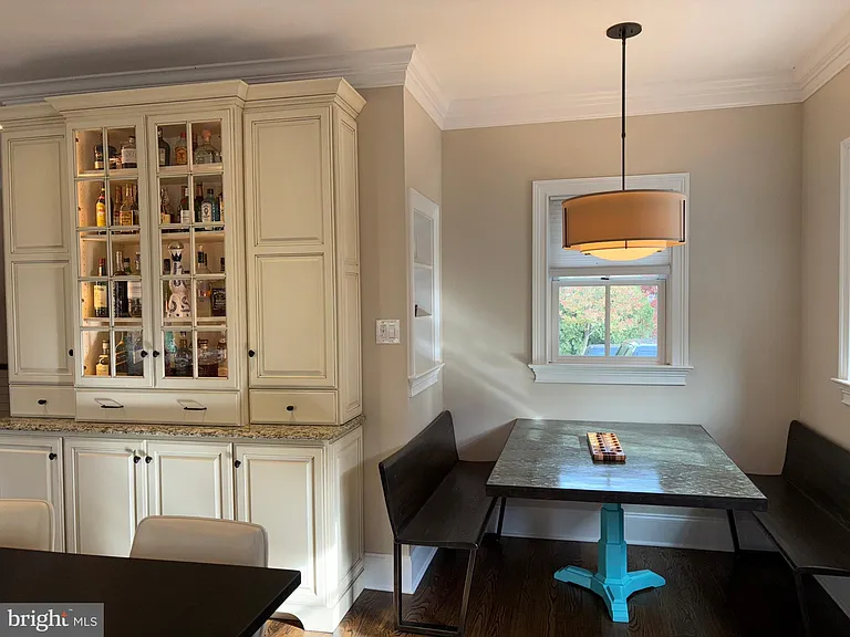 11 Chestnut St — Photo 23