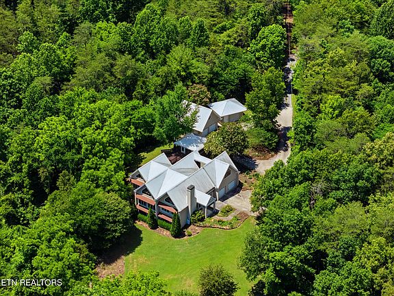 4th image of 530 Blockhouse Rd