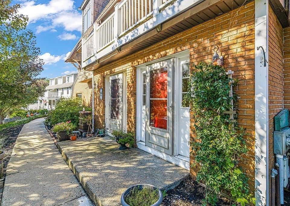 4a Twin Light Circle Rockport Ma 01966 Online