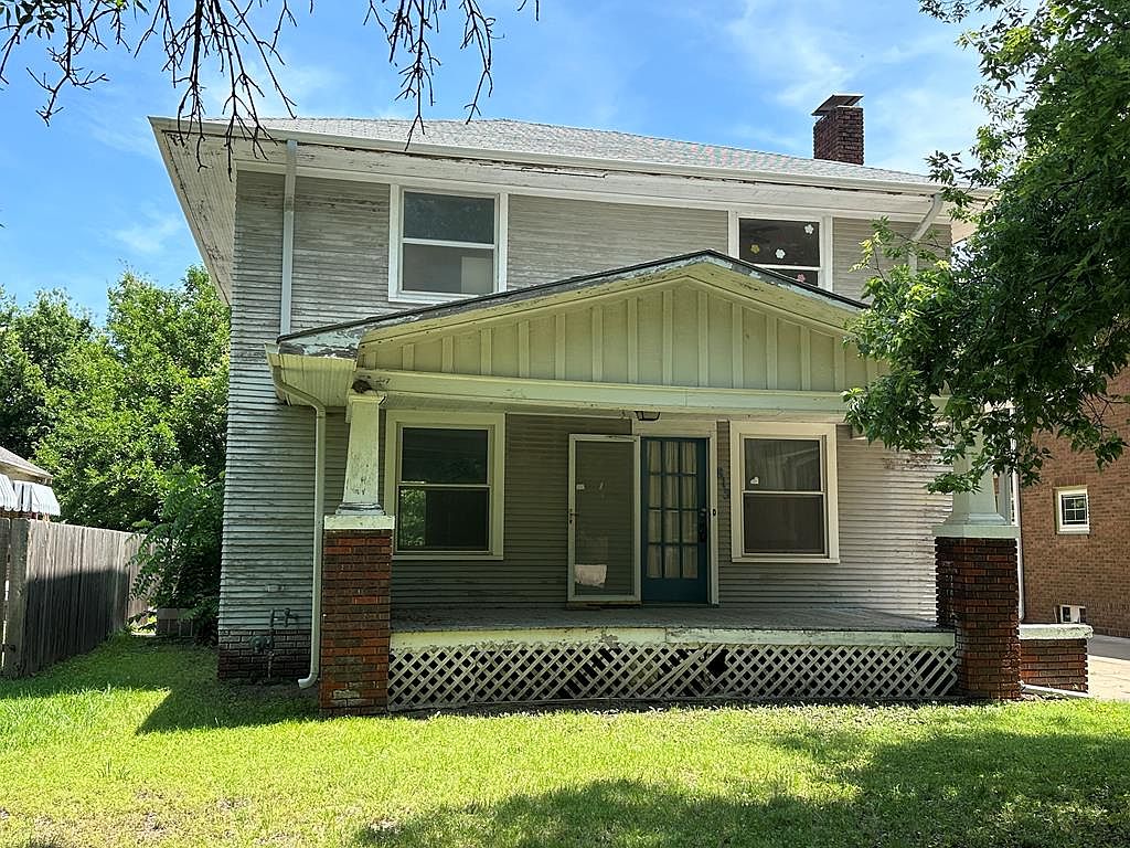 815 Highland Ave, Salina, KS 67401 | Zillow