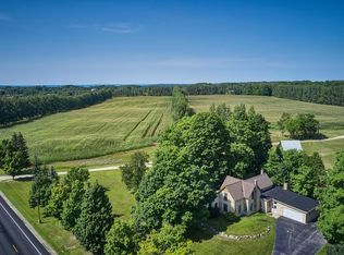 741 Garfield Rd S, Traverse City, MI 49696