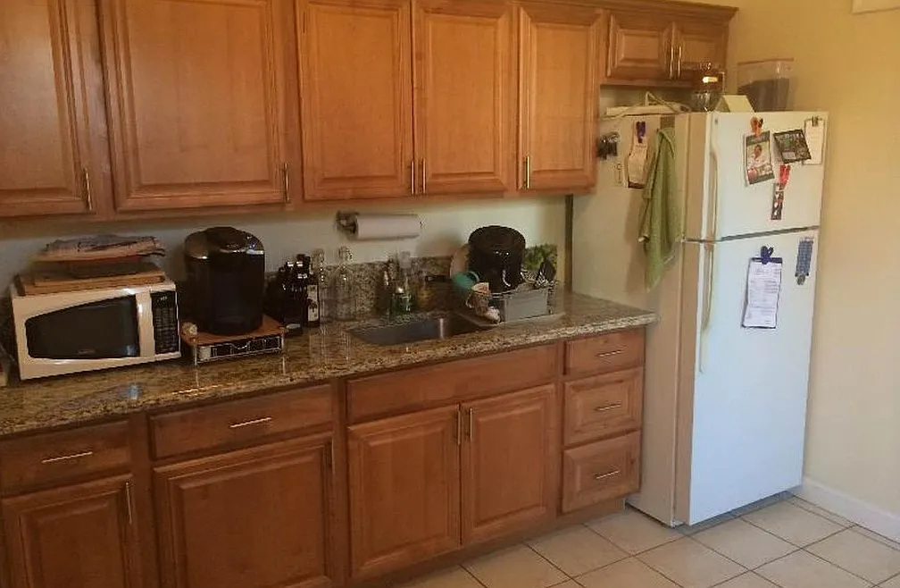 2 bed, 1.0 bath, $3,200 — Photo 1
