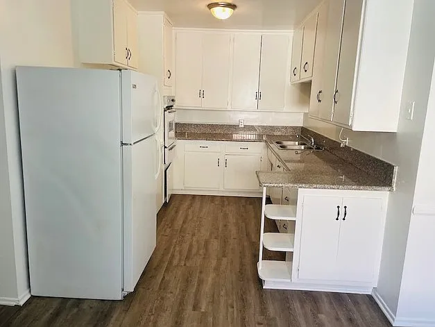 Building Photo - 1160 N Ogden Dr #111