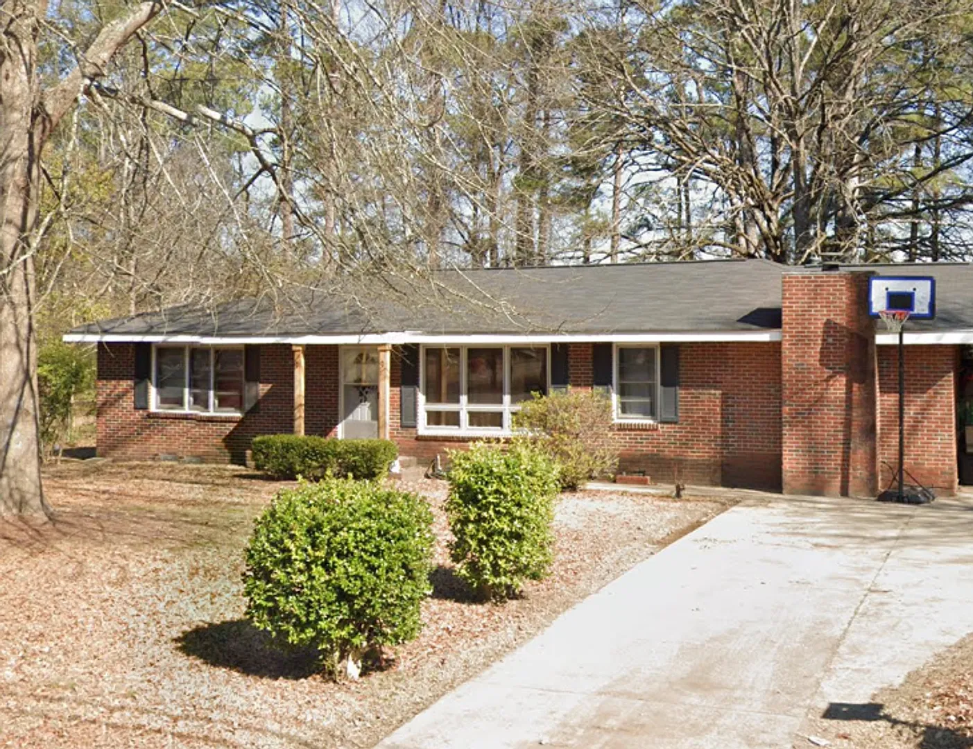 2 Bedrooms- 1 Bathroom- House in West Rome! — Photo 1
