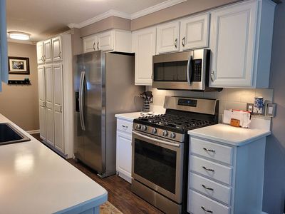 1786 Grace Ave, Rochester Hills, MI, 48309