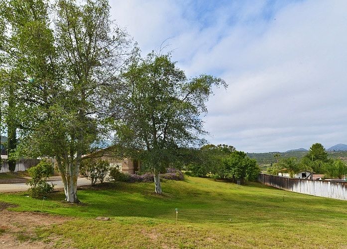 1st image of 25907 Bellemore Dr