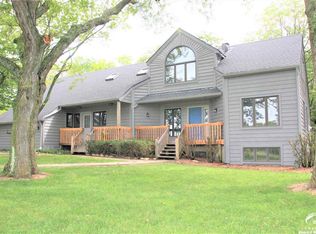 933 E 1264th Rd, Lawrence, KS 66047