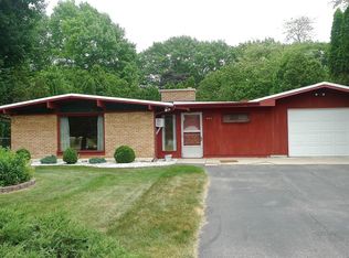 932 Maynard Ave NW, Grand Rapids, MI 49504