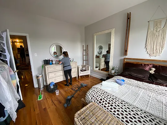 Rented by Mdays Realty | media 24