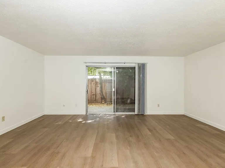 2354 Heidi Pl — Photo 7