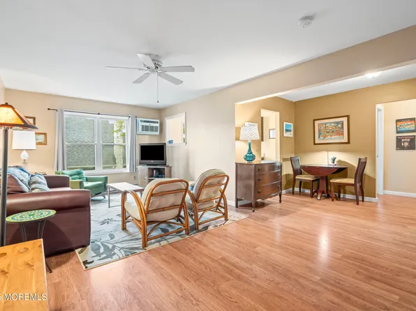 61 Pilgrim Pathway #12, Ocean Grove, NJ 07756