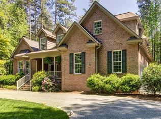 106 Floral Dr, Chapel Hill, NC 27516