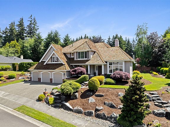 3rd image of 2813 20th Ave Court NW