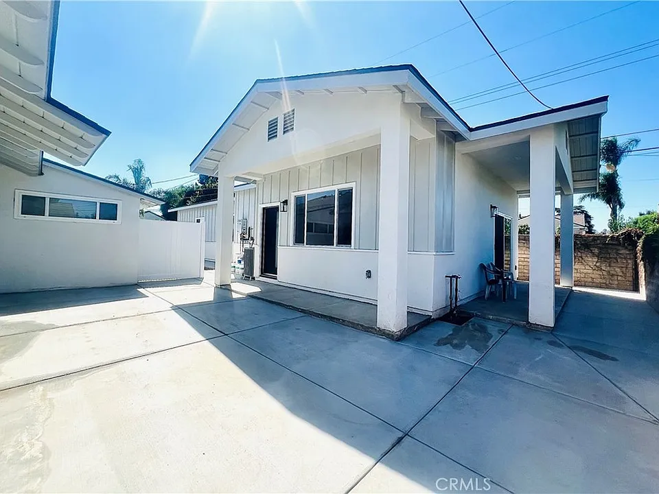 1704 E Vine Ave #B
