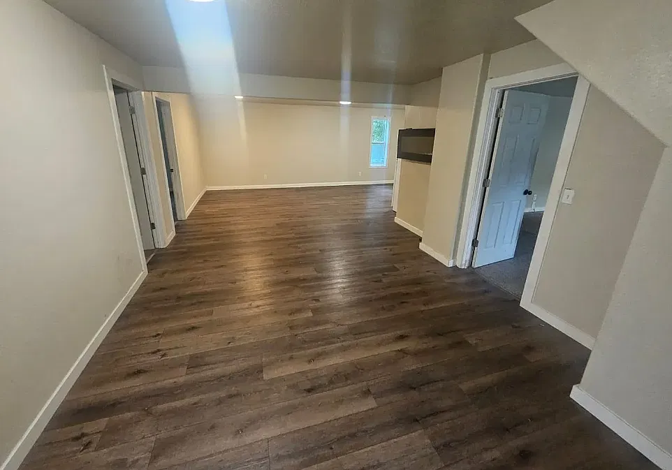 3 bed, 1200 sqft, $1,495 — Photo 2