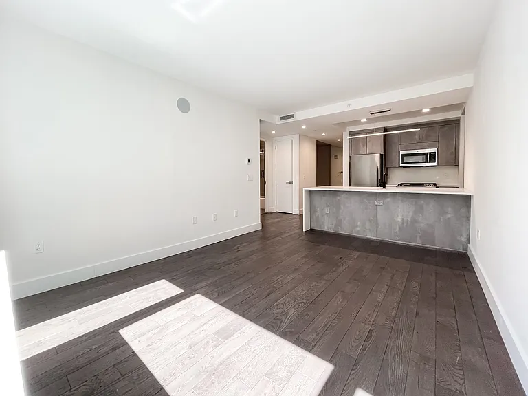 145 Madison Ave #10B — Photo 5