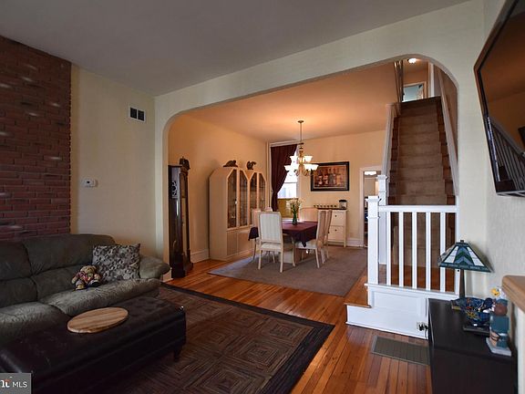 5th image of 185 Baldwin St
