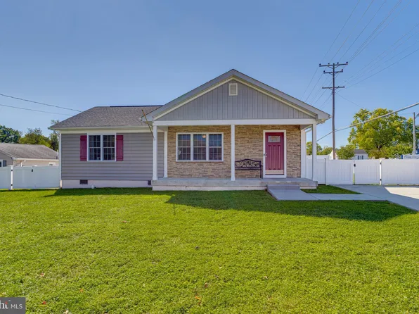 6 Grove St, Aberdeen, MD 21001