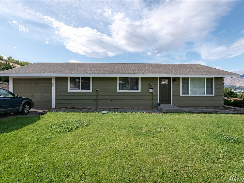 1st image of 30 31st St NE