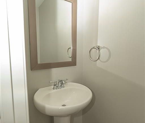 4th image of 369 Hardy Water Dr
