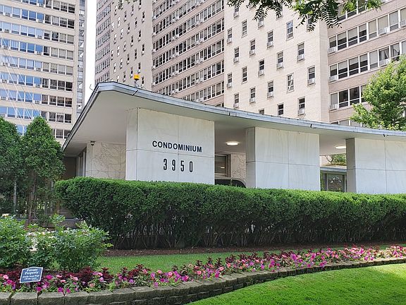 2nd image of 3950 N Lake Shore Dr APT 1412C