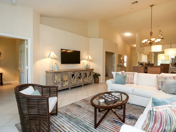 8175 Celeste Dr Unit 1230, Naples, FL 34113