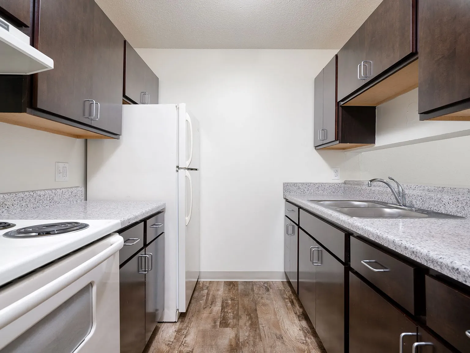Drake Apartments — Photo 1