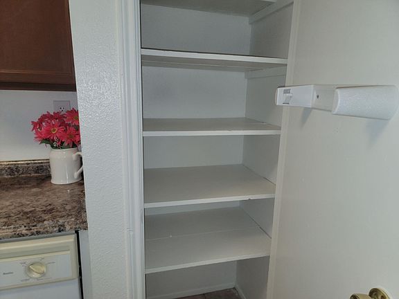5th image of 1003 Misty Meadow Ct