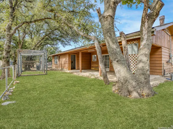 2019 North Park, Canyon Lake, TX 78133