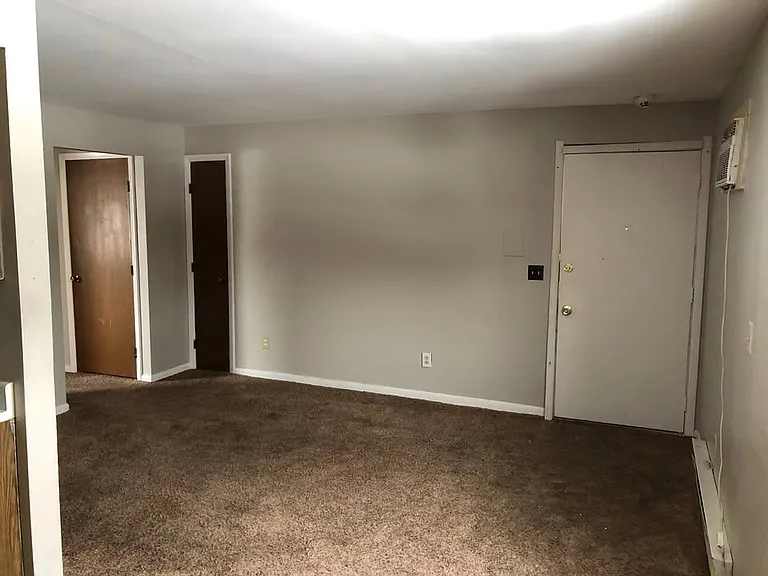 1320 Imperial Ct #B — Photo 1