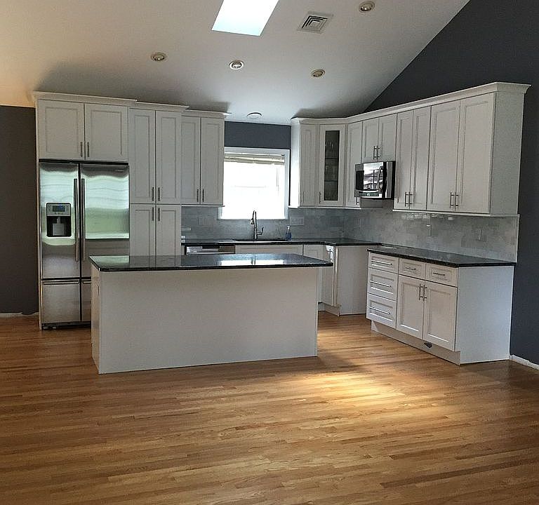 2nd image of 621 Strong Rd