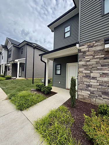 52 Cuddington Ln #1 Photo 1