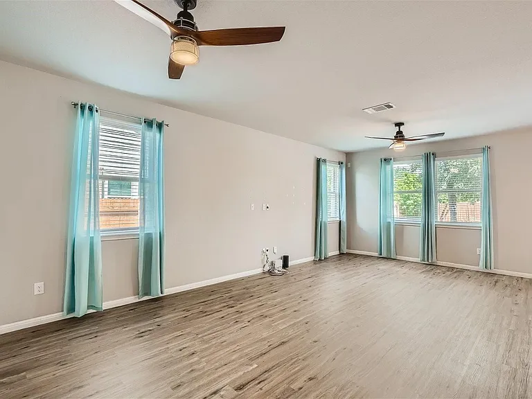 501 Cinnamon Teal Ln — Photo 2
