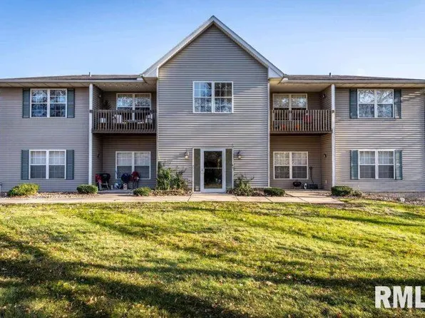 1327 W Covington Ct, Peoria, IL 61614