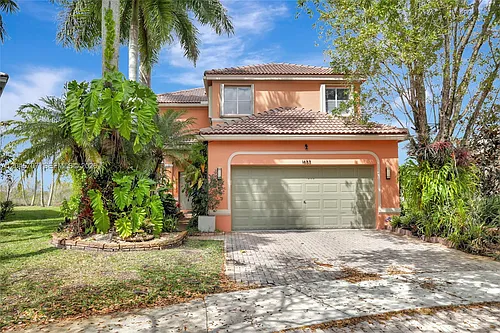 1653 Winterberry Ln Photo 1
