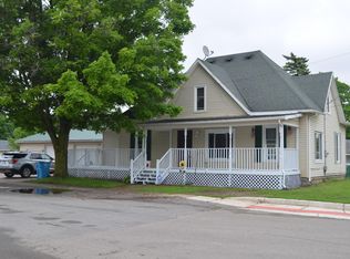 108 Broadway St, Colon, MI 49040