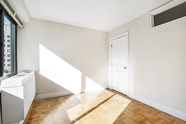 Rented by Oxford Property Group | media 19