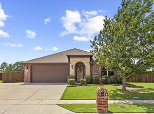 555 Johnson Dr, Lavon, TX 75166