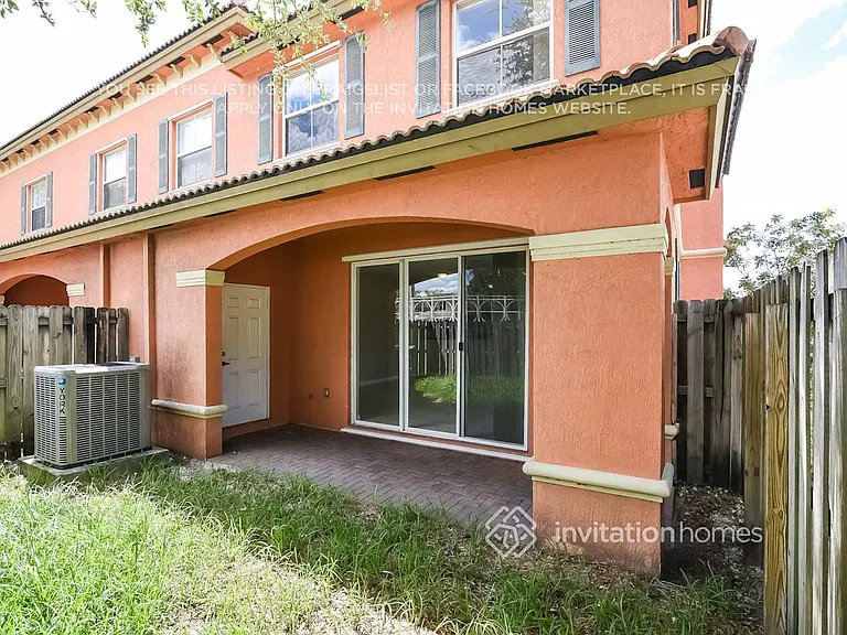 15307 SW 88th Ter — Photo 16