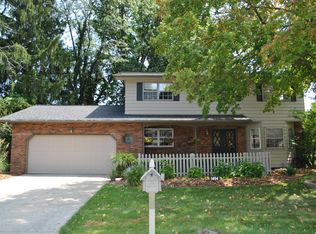 1454 Lonsdale Rd, Columbus, OH 43232