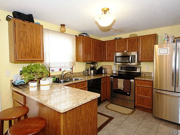 4th image of 8026 Clovertree Ct #8026
