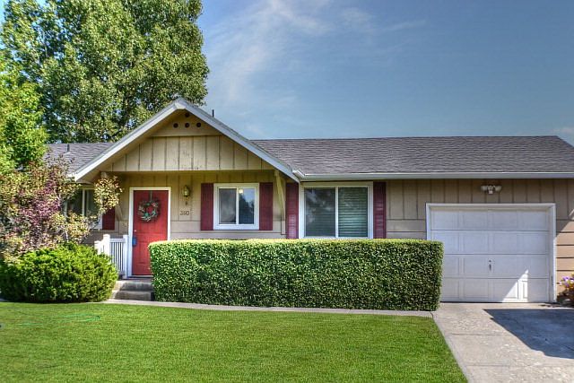 1st image of 360 N Farnsworth Dr