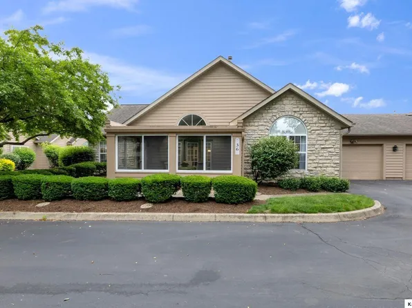 36 Abbeycross Ln, Westerville, OH 43082