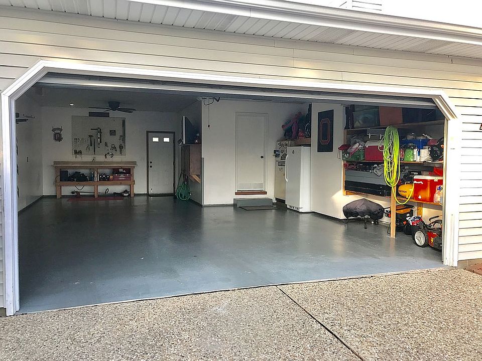 2 and half car garage 