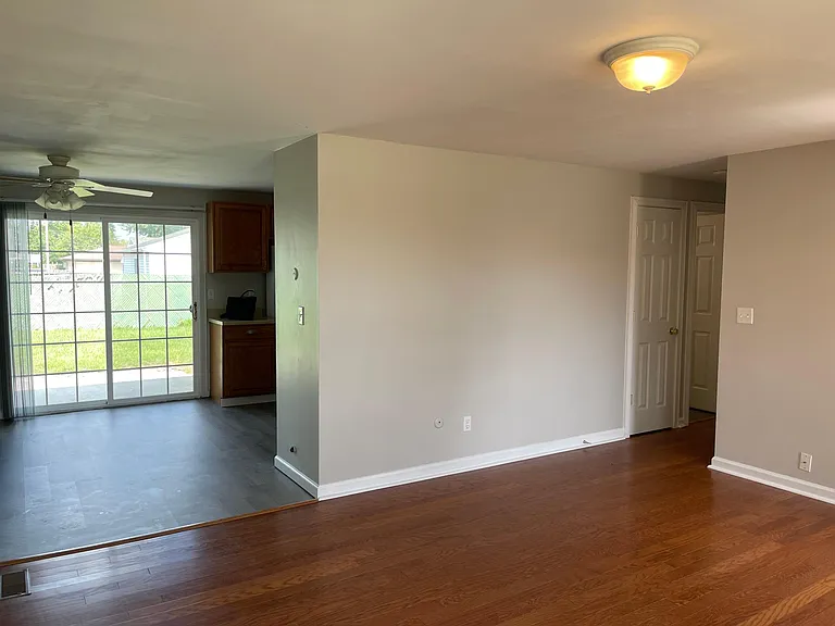 7883 Sebring Dr — Photo 8